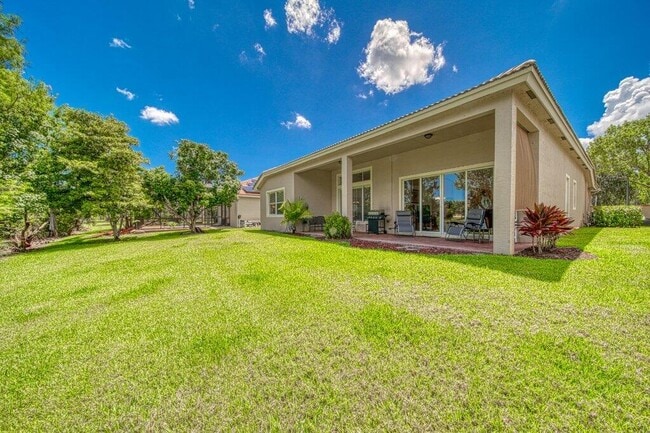 Building Photo - 1423 SE Legacy Cove Cir