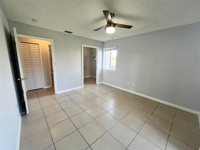 Building Photo - 10263 Gandy Blvd N