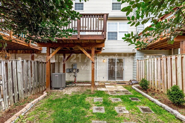 Building Photo - 6008 Keble Dr