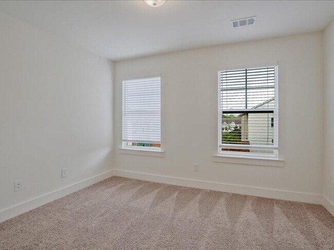 Building Photo - 6413 Shalks Xing Dr