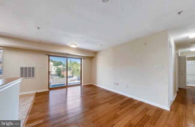 Building Photo - 4116 Ames St NE