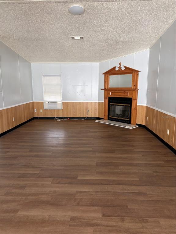 Building Photo - 17536 Eve Dr