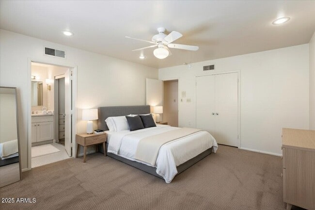 Building Photo - 5019 E Rovey Ave