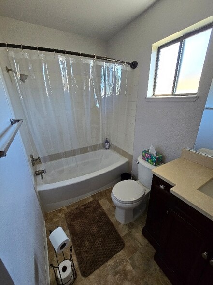 Building Photo - 3464 Ridgecrest Dr