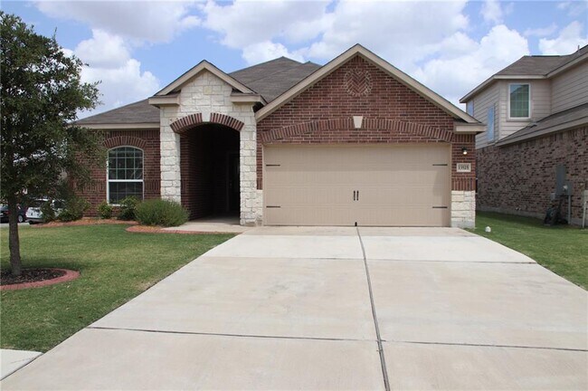 Building Photo - 13525 Franklin Pierce Cv