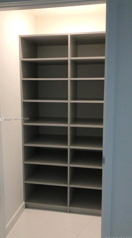 Building Photo - 851 NE 1st Ave