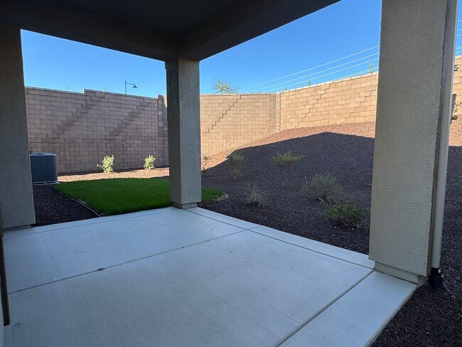 Building Photo - New Folsom home with solar!