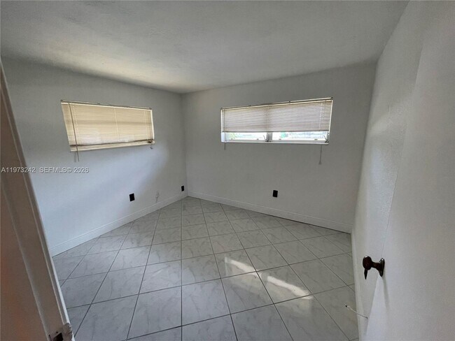 Building Photo - 6871 NW 29th St