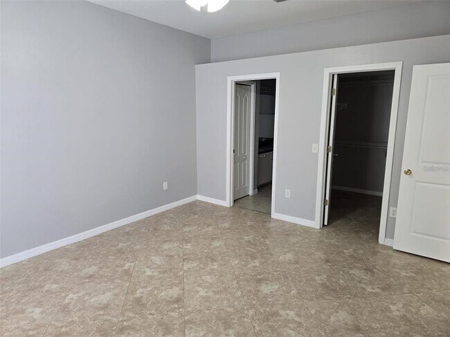 Building Photo - 24612 Portofino Dr