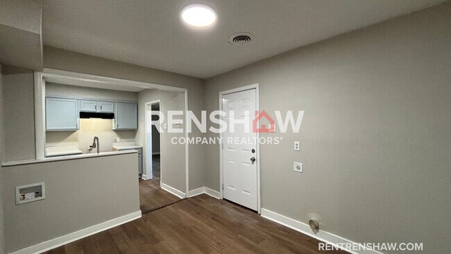 Building Photo - 1911 Quinn Ave