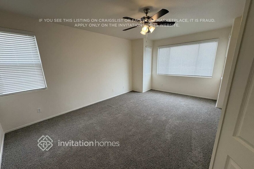 Building Photo - 8816 West Myrtle Ave