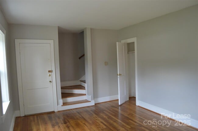 Building Photo - 102 Feimster St
