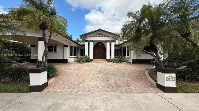 Building Photo - 2075 Arch Creek Dr