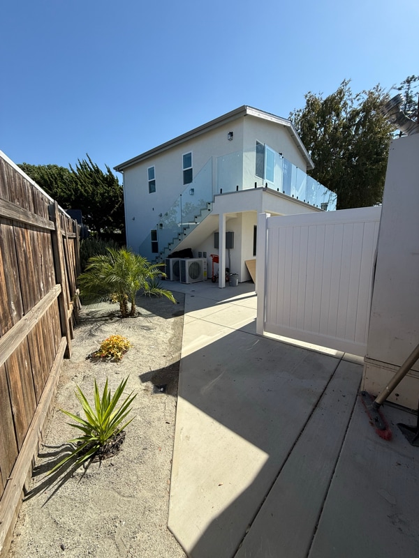 Building Photo - 6649 Delbarton St