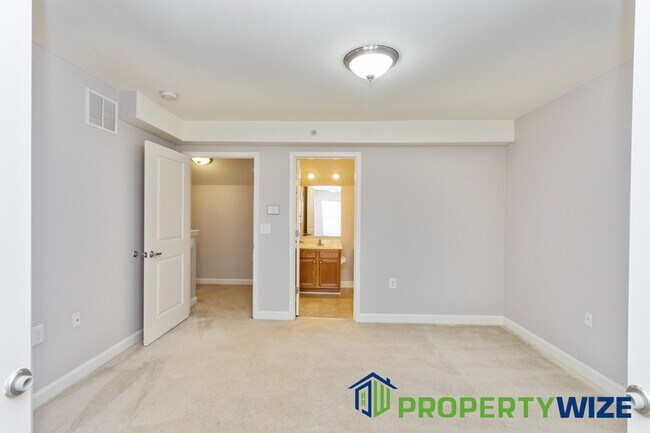 Building Photo - 4128 Orchard Ridge Blvd