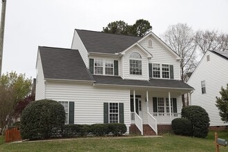 Building Photo - Lovely Four Bedroom Home in Convenient North Raleigh Location