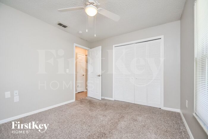 Building Photo - 1029 Lamplighter Ln