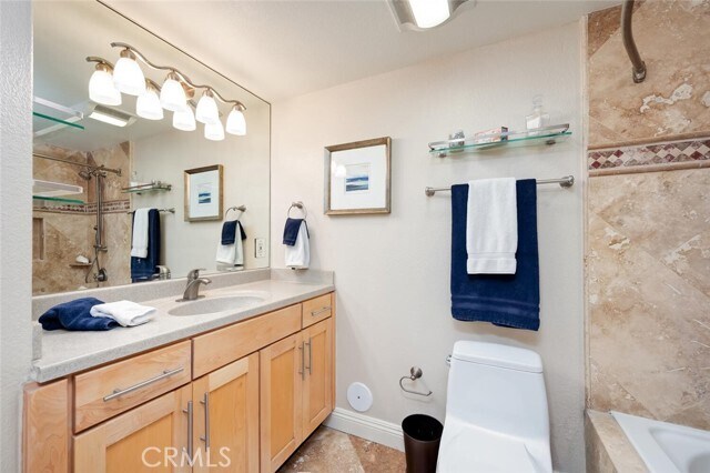 Building Photo - 174 Cliff Dr