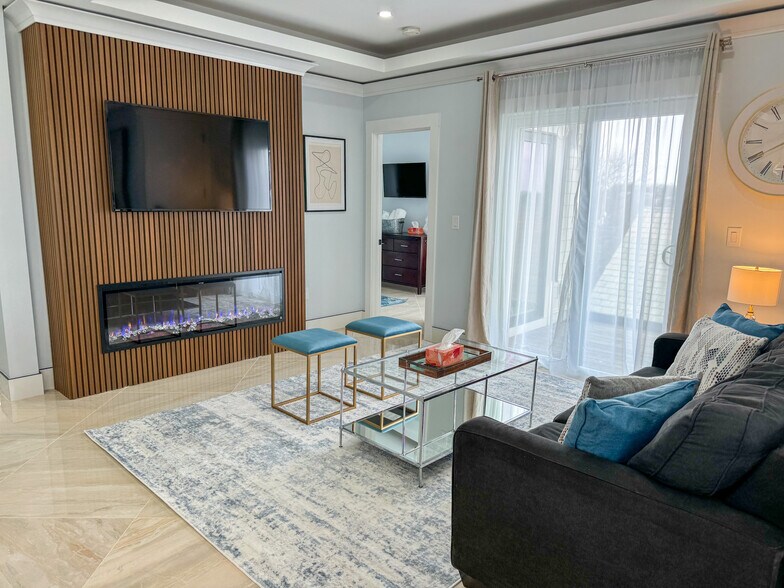 Primary Photo - 31 Train St