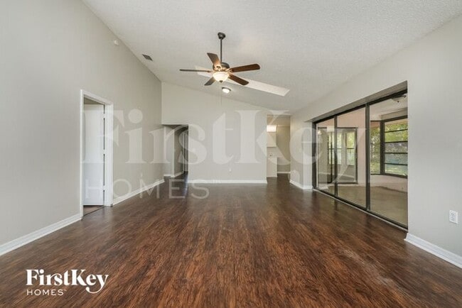 Building Photo - 8604 Knob Hill Ct