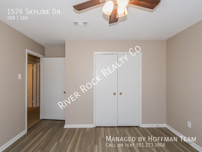 Building Photo - 1576 Skyline Dr