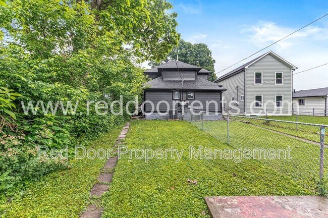 Building Photo - 2356 Stuart St