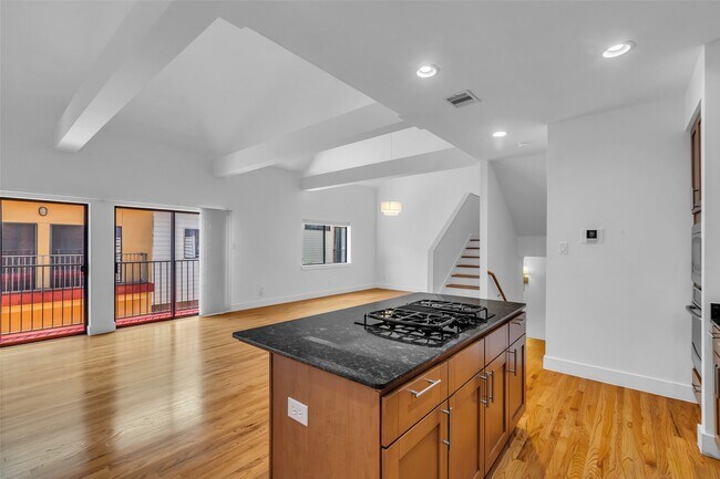 Building Photo - 4509B Eigel St