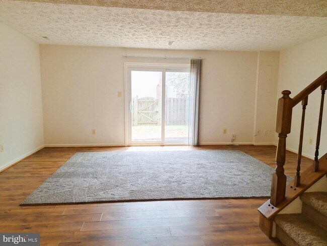 Building Photo - 505 Cross Ridge Ct