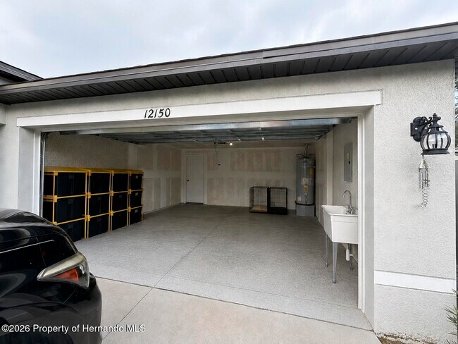 Building Photo - 12150 Folger St
