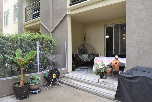 Building Photo - 8355 Station Village Ln