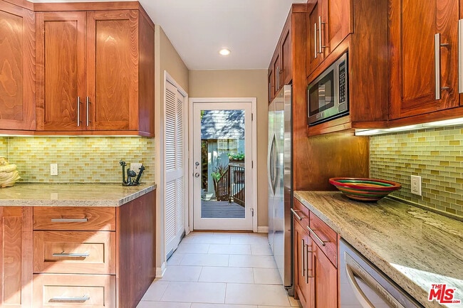 Building Photo - 2515 Euclid St