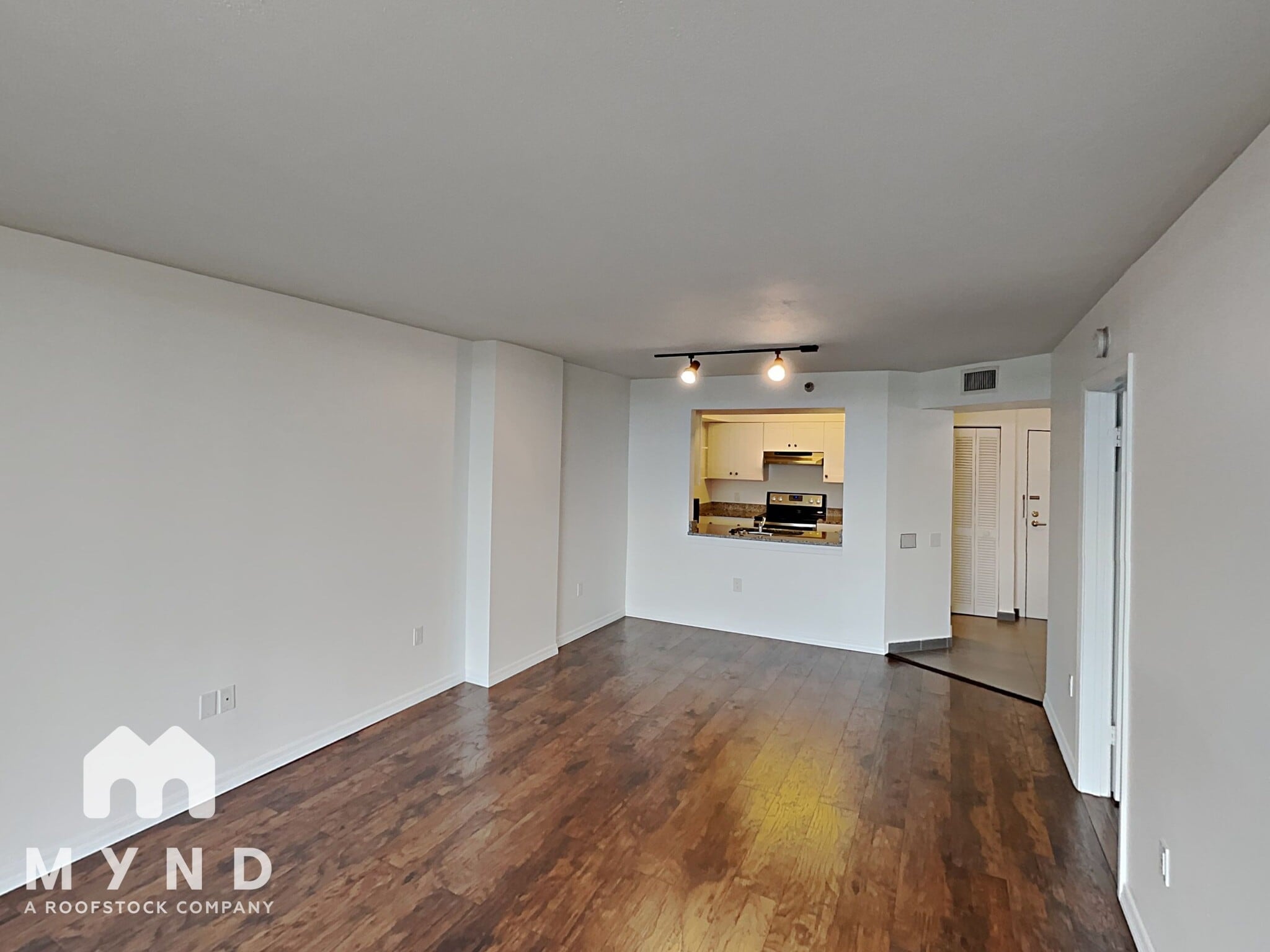 Building Photo - 2333 Feather Sound Dr