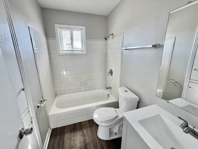 Building Photo - 2195 Cassie Ave