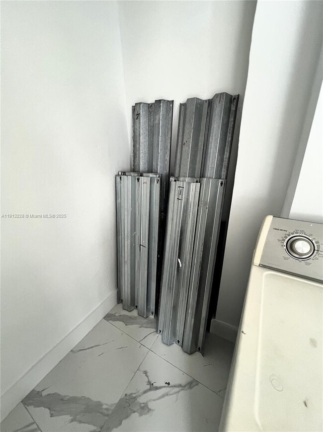 Building Photo - 2226 Cody St