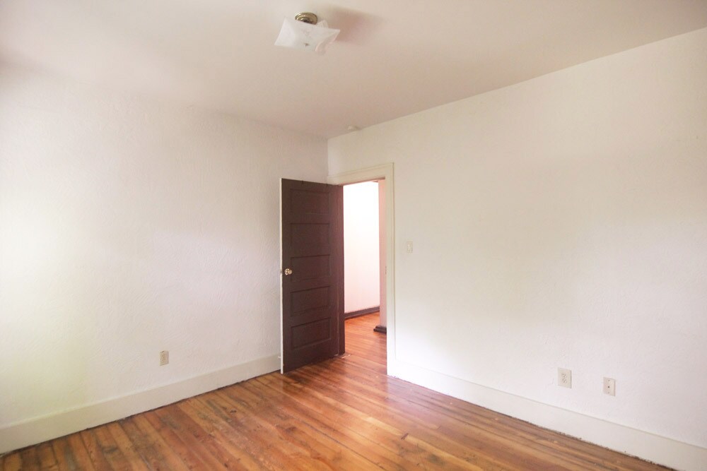 Building Photo - 314 S Trenton Ave