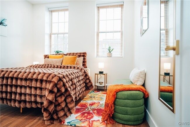 Building Photo - 110 Hotel St