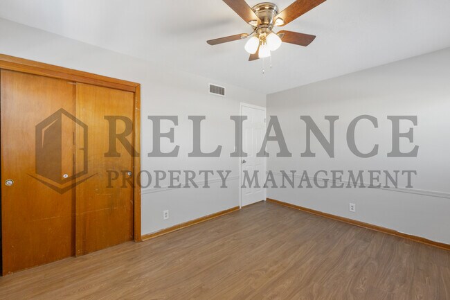 Building Photo - 8300 W 9th St N