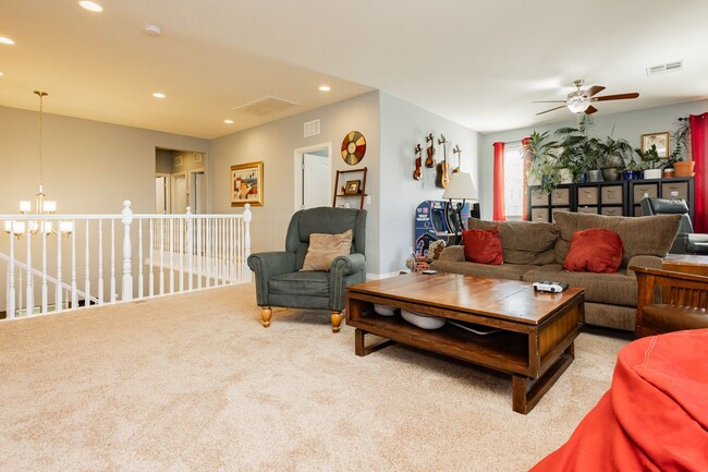 Building Photo - Stunning 4 bedroom 3.5 bath home with 3 ca...