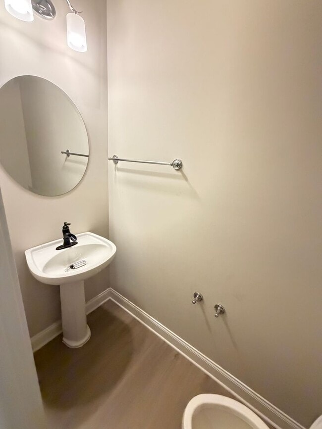 Building Photo - Charming 3-Bedroom Home – Walking Distance to Birkdale Village!