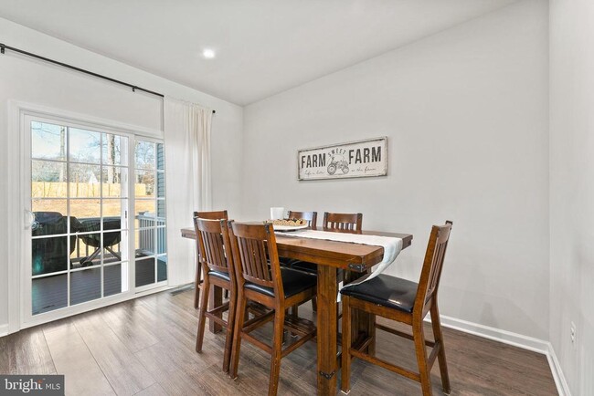 Building Photo - 36023 Coyote Trail