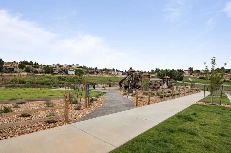 Building Photo - 1812 180 E
