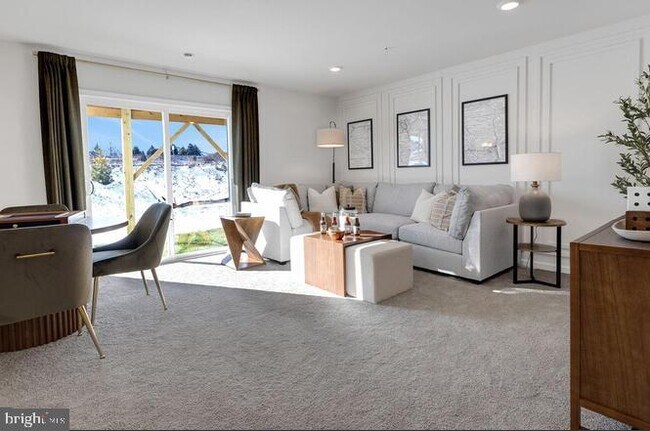 Building Photo - 8214 Alexander Court