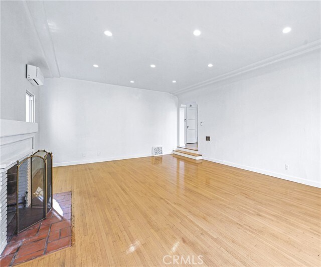 Building Photo - 1119 S Crescent Heights Blvd