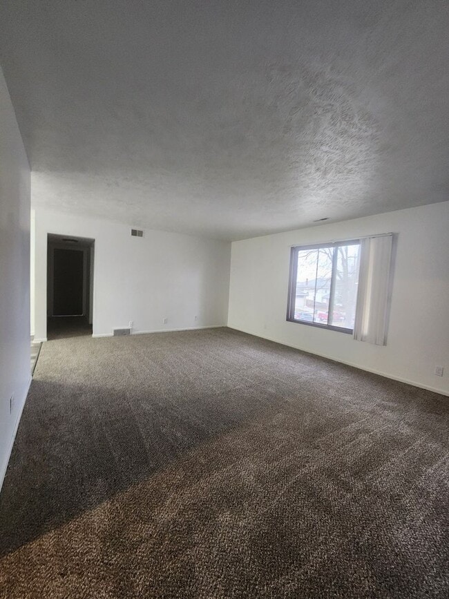 Interior Photo - FRANK