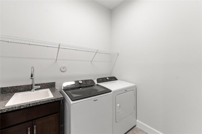 Building Photo - 15000 RedCove Pl