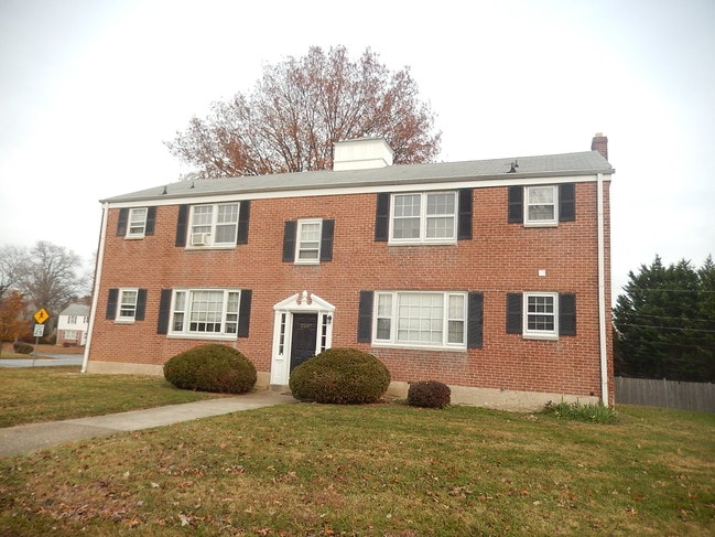 Building Photo - 2207 Concord Pike