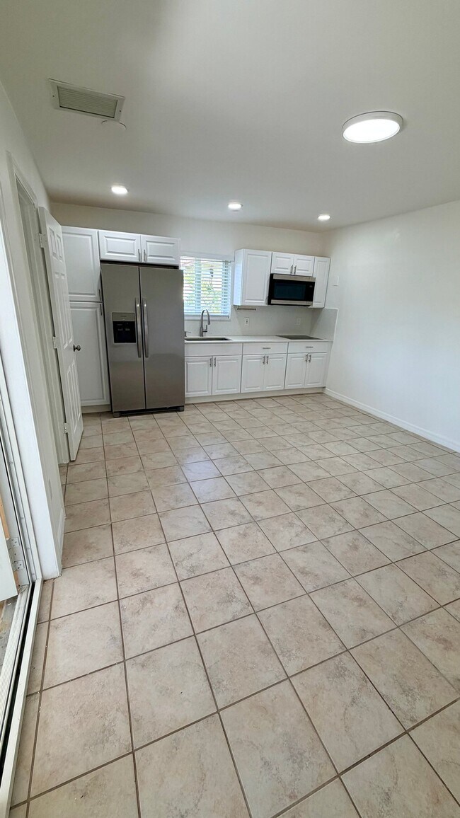Building Photo - 2712 SW 118th Ct