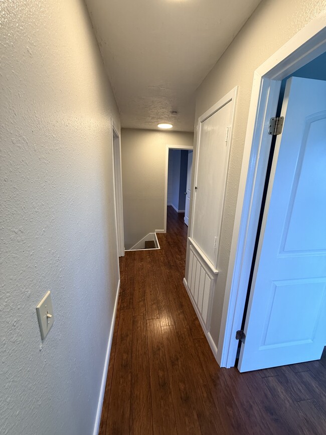 Building Photo - 151 Cherokee Dr