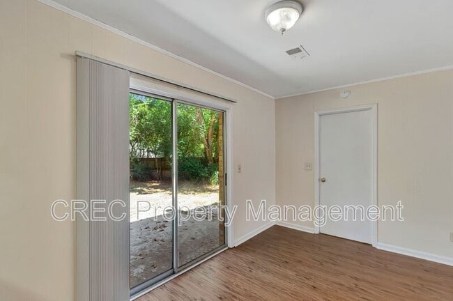 Building Photo - 1200 Margaret Dr