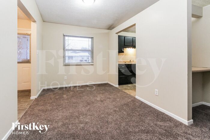 Building Photo - 5519 Old Mill Ct